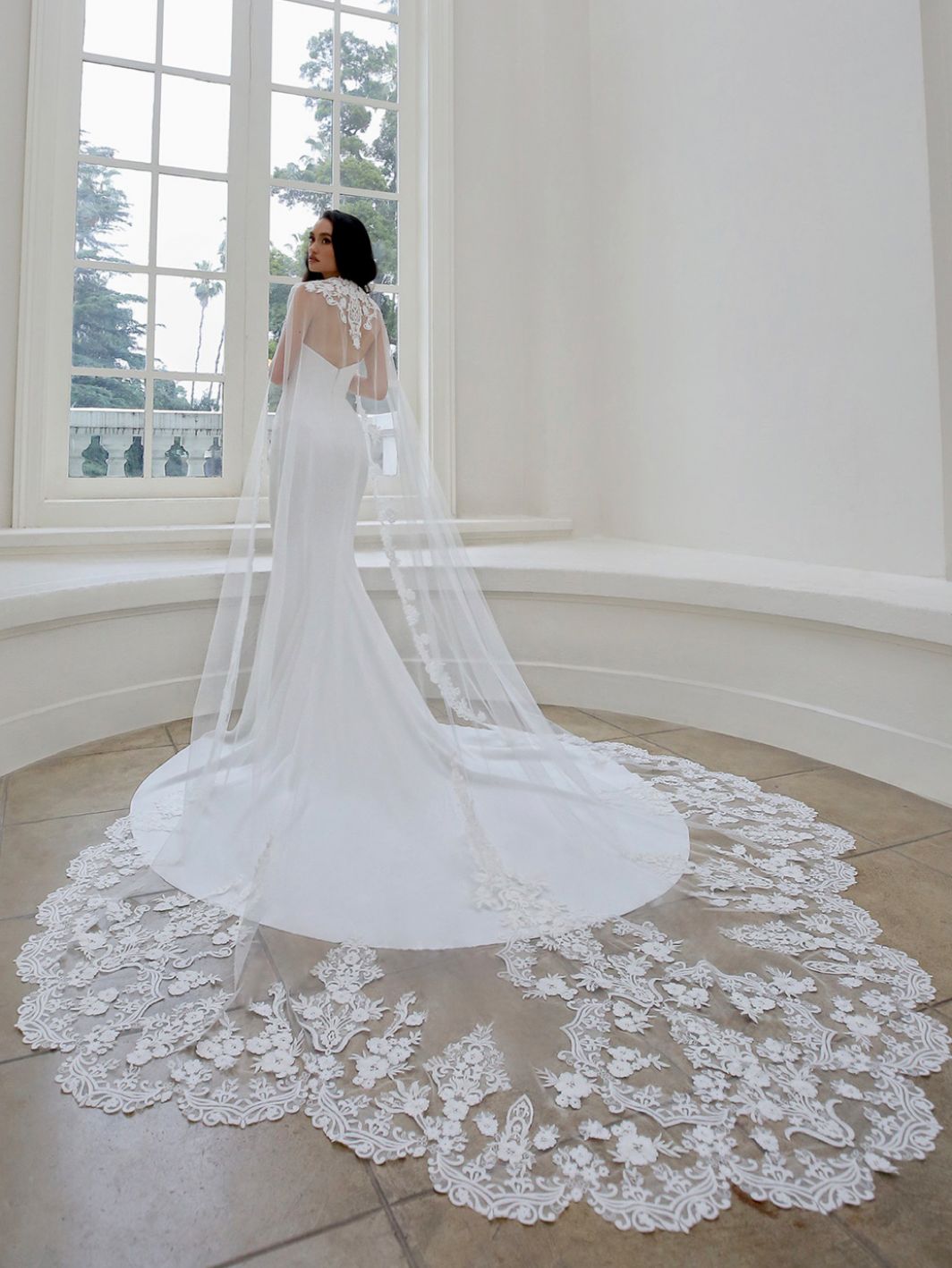 Blue_2020_Soc_Monika_Veil_Web_1064_1418_80_int_s_c1