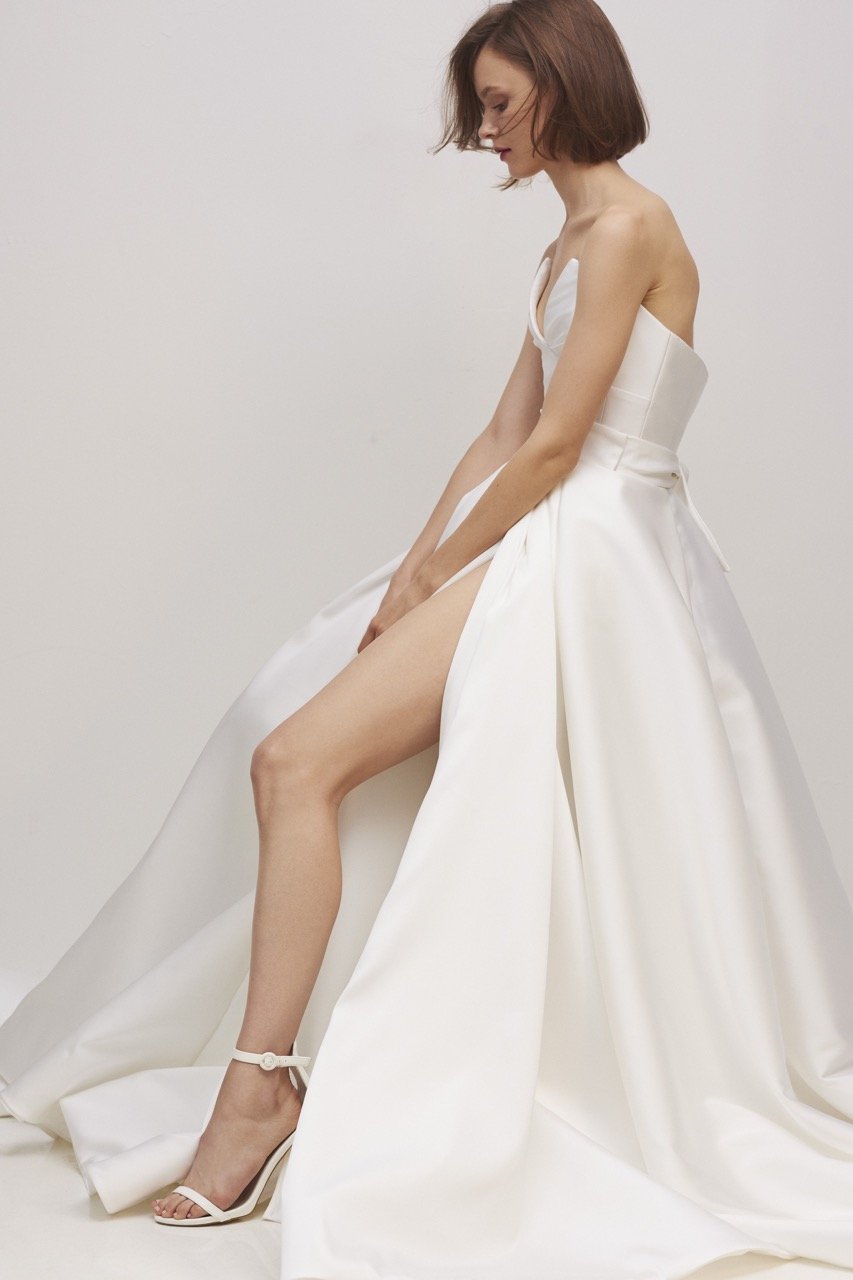 FA2020_4316_RIVINI_LEEDS_FRONT-scaled