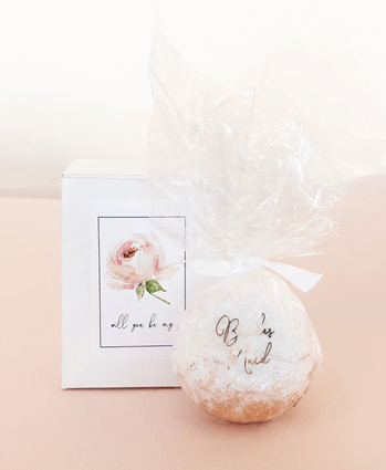 8-Creative-Ways-to-Propose-to-Your-Bridesmaids-1