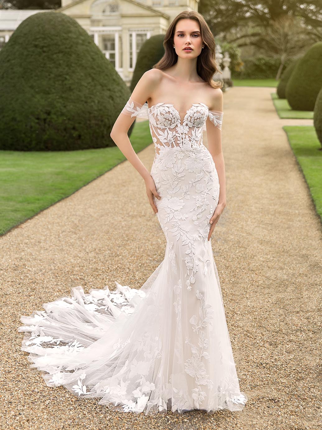 Enzoani_23_Pro_SUSY_Fro_Web
